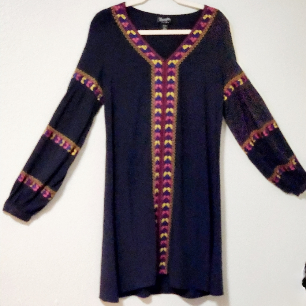 Wrangler Retro embroidered dress.  Classy Fab Fall design. Size S/P/P